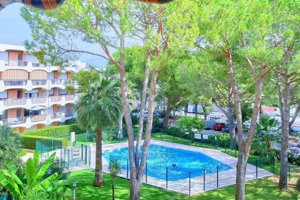 MandelieuFarniente Riviera公寓 外观 照片